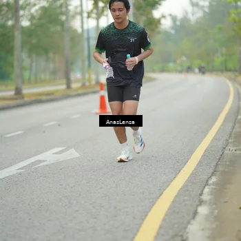 Runner Photo 8207254