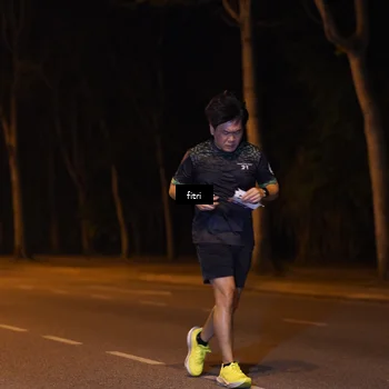 Runner Photo 8207301