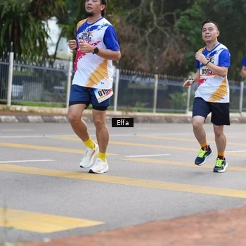 Runner Photo 8207319