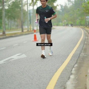 Runner Photo 8207346