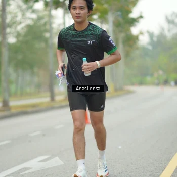 Runner Photo 8207349