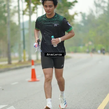 Runner Photo 8207350