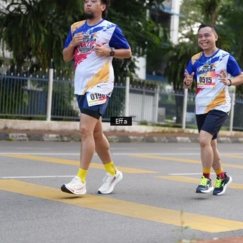 Runner Photo 8207368