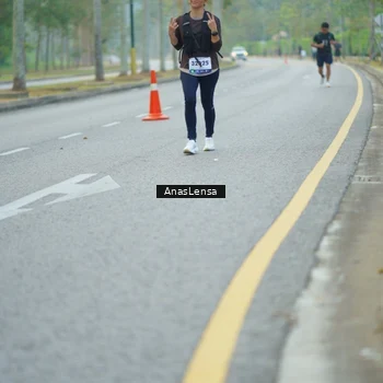 Runner Photo 8207379