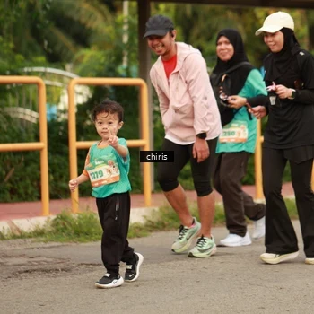 Runner Photo 8207380