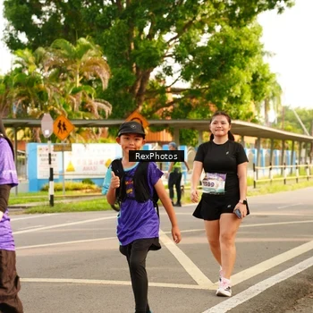 Runner Photo 8207392