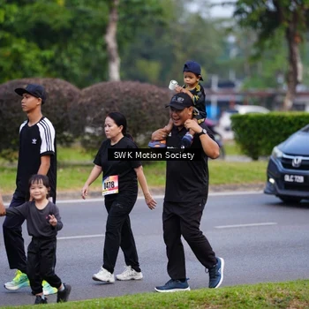Runner Photo 8207398