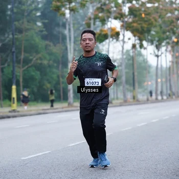 Runner Photo 8207440