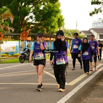 Runner Photo 8207459