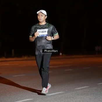 Runner Photo 8207790