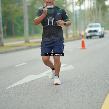 Runner Photo 8207838