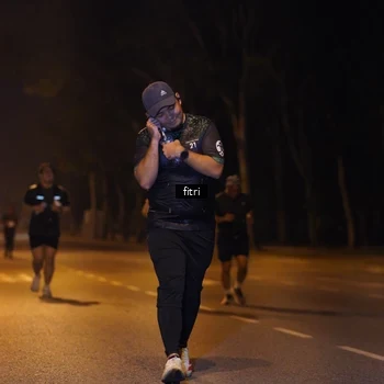 Runner Photo 8207870