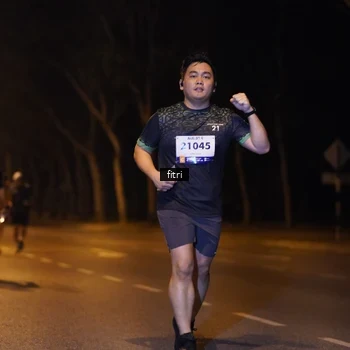Runner Photo 8207949