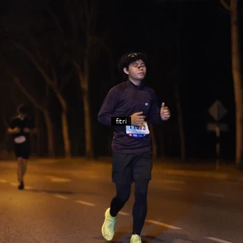 Runner Photo 8207971