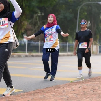 Runner Photo 8208018