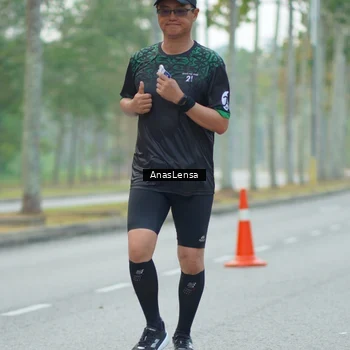 Runner Photo 8208021