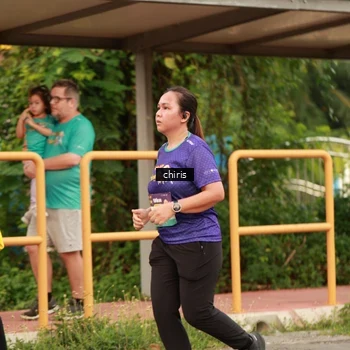 Runner Photo 8208025