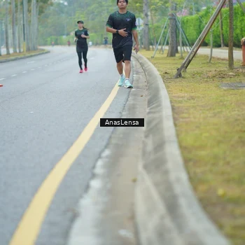 Runner Photo 8208038