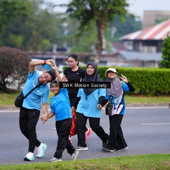 Runner Photo 8208043