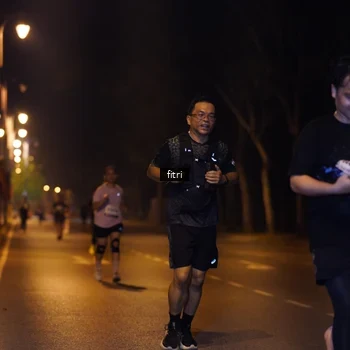 Runner Photo 8208055