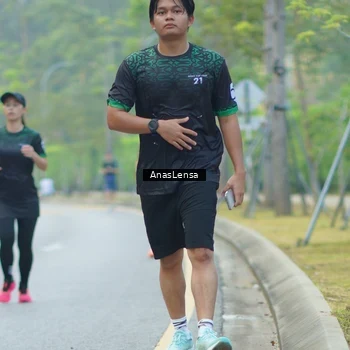 Runner Photo 8208061