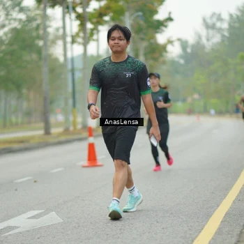 Runner Photo 8208133