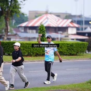 Runner Photo 8208138