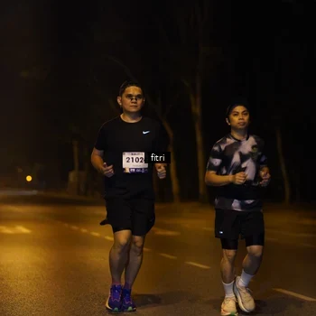 Runner Photo 8208159