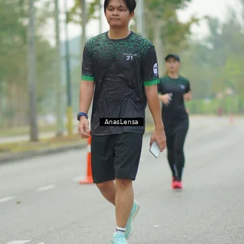Runner Photo 8208160