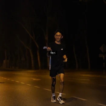 Runner Photo 8208181