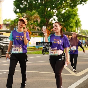 Runner Photo 8208202