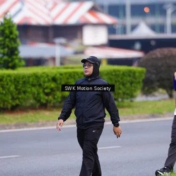 Runner Photo 8208237