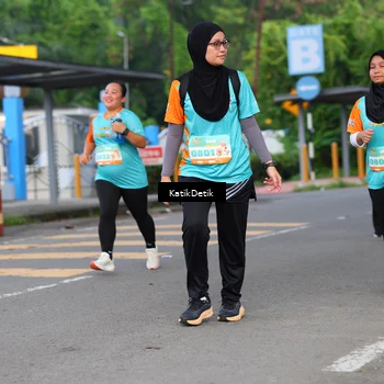 Runner Photo 8208301