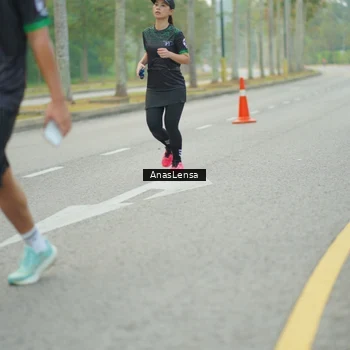 Runner Photo 8208312