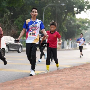 Runner Photo 8208372