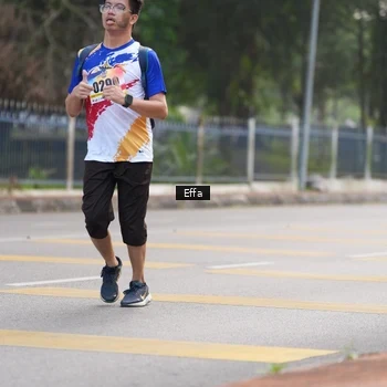 Runner Photo 8208398