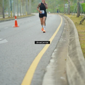 Runner Photo 8208419