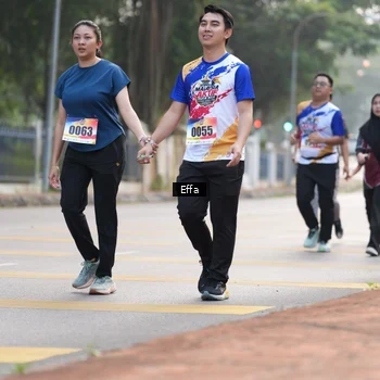 Runner Photo 8208431