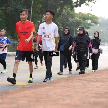 Runner Photo 8208561