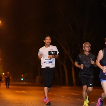 Runner Photo 8208615
