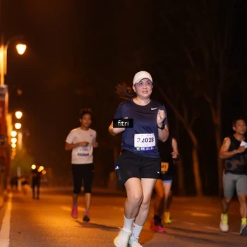 Runner Photo 8208648