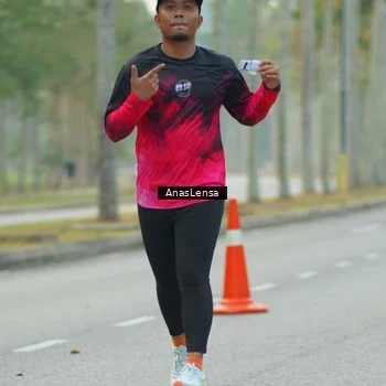 Runner Photo 8208674