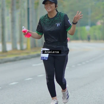Runner Photo 8208795