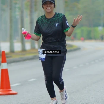 Runner Photo 8208810