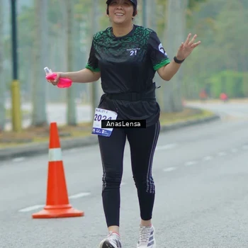Runner Photo 8208849