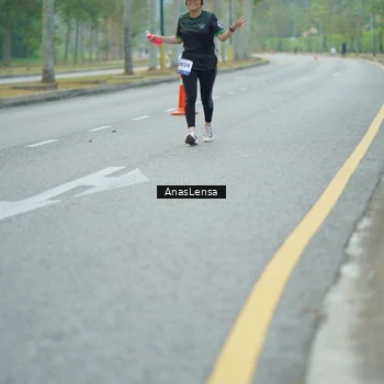 Runner Photo 8208859