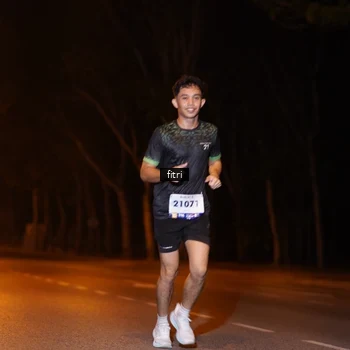 Runner Photo 8208884