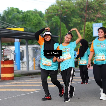 Runner Photo 8208893