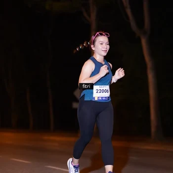 Runner Photo 8208905