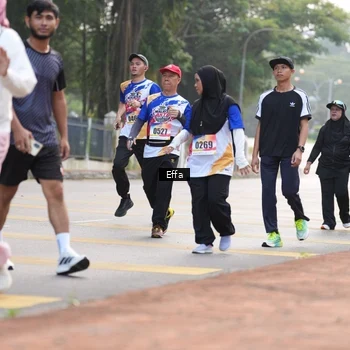 Runner Photo 8208938